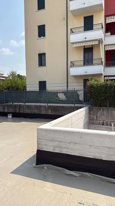 Strutture in elevazione del piano terra della Palazzina A (foto 5)
