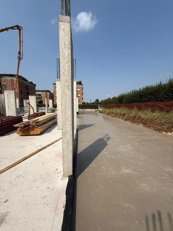Strutture in elevazione del piano terra della Palazzina A (foto 6)