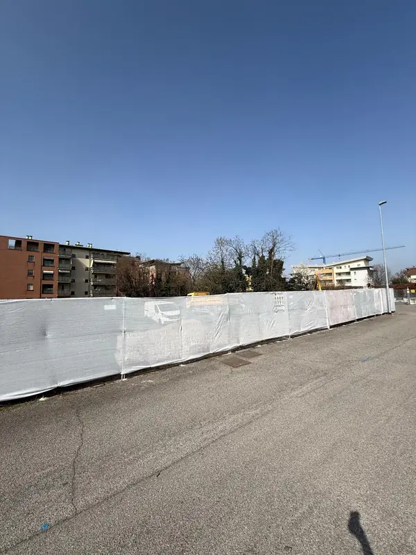 Il lotto di via Pizzo Camino all’apertura del cantiere di Park City (foto 2)