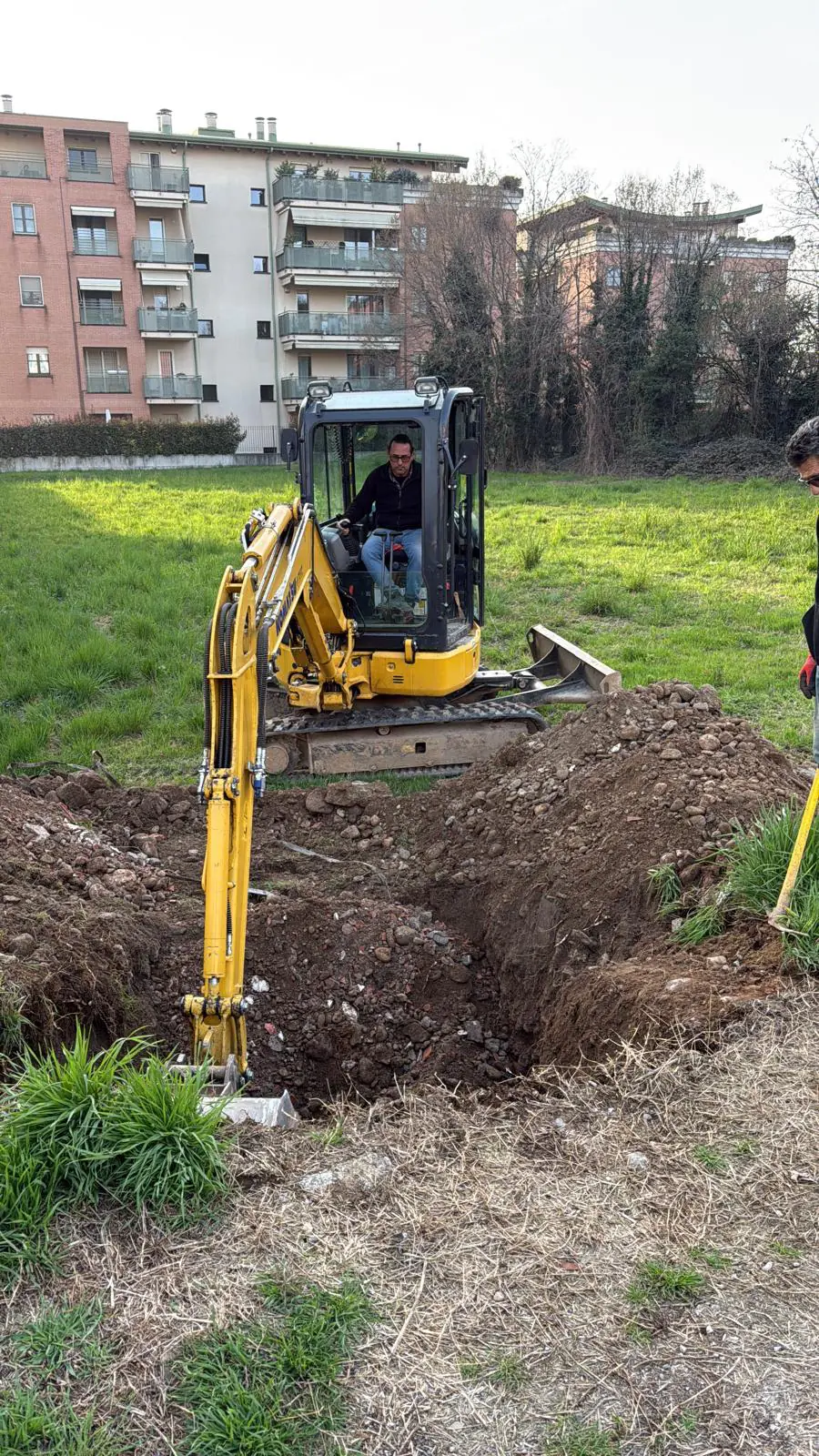 Il lotto di via Pizzo Camino all'avvio del cantiere